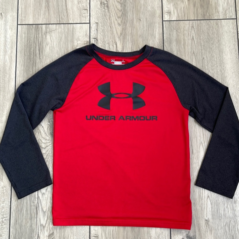 Under Armour Boys Shirt Size 7